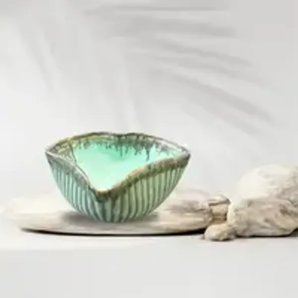 Heart_Shaped_Fluted_Handcrafted_Serving_Bowl_Oceanic_Whisper_8_X_4