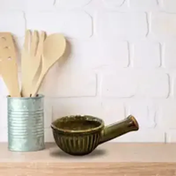 Rustic_Ribbed_Ceramic_Serving_Bowl_With_Handle_4_Inch