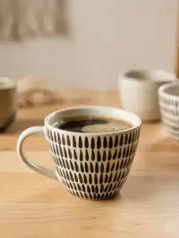 Noir_Drop_Studio_Mug
