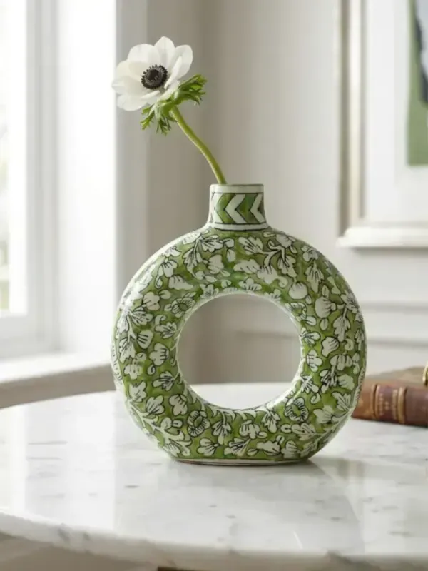 Handcrafted_Floral_Ring_Ceramic_Vase_Green_Bloom_Edition