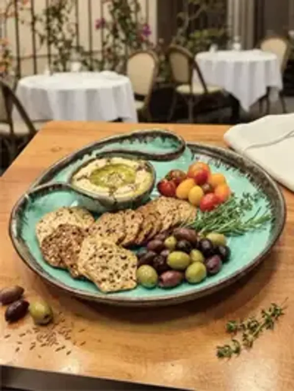 Oceanic_Whisper_Round_Handcrafted_Studio_Dip_Platter_11_Inches