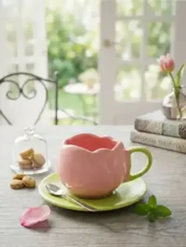 Tulip_Bloom_Handcrafted_Tea_Cup_Saucer_Set