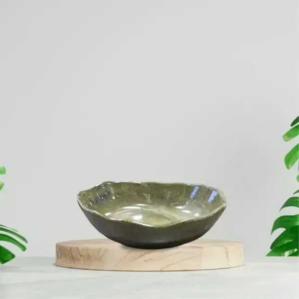 Oval_Wavery_Border_Semi_Deep_Platter_Bowl_Dessert_Green_7x6_Inches