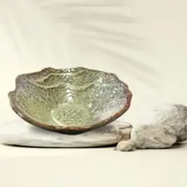 Round_Inclined_Encraved_Artistic_Bowl_Dessert_Green_8_Inches