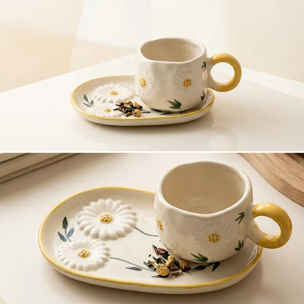 Golden_Daisy_Handcrafted_Coffee_Cup_Saucer_Set