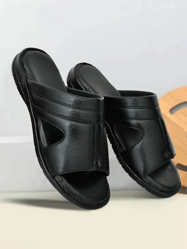 Black_Genuine_Leather_Slip-On_Sandals_For_Men