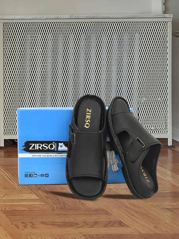 Black_Synthetic_Leather_Slippers_For_Men