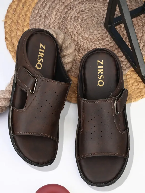 Brown_Synthetic_Leather_Slippers_For_Men