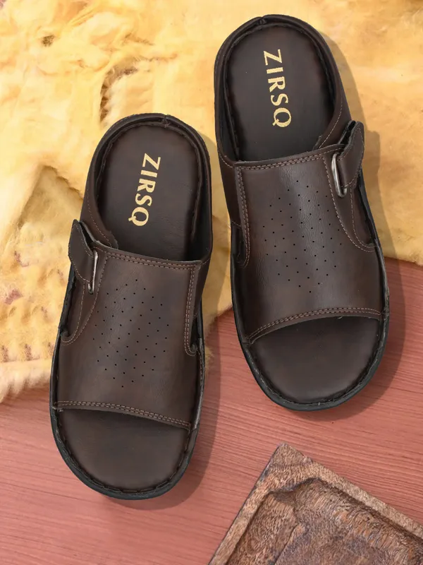 Brown_Synthetic_Leather_Slippers_For_Men