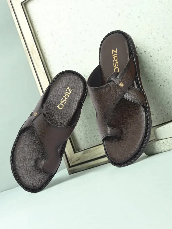 Brown_Synthetic_Leather_Cross_Strap_Sandals_For_Men