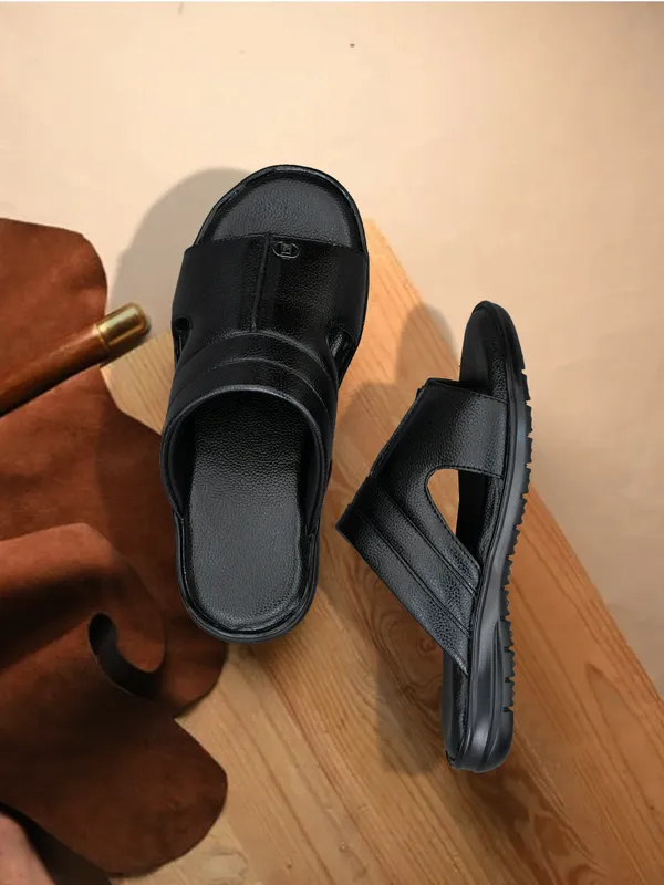 Black_Genuine_Leather_Slip-On_Sandals_For_Men