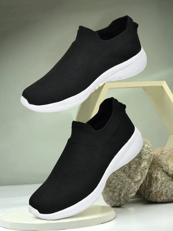 Black_White_Flyknit_Slip-On_Sneakers_For_Men