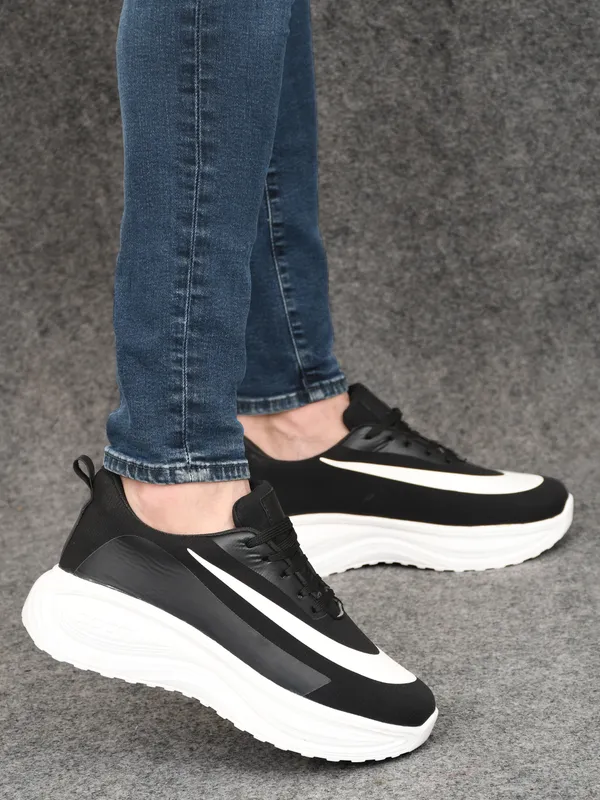 Black_White_Mesh_Lace-Up_Sneakers_For_Men