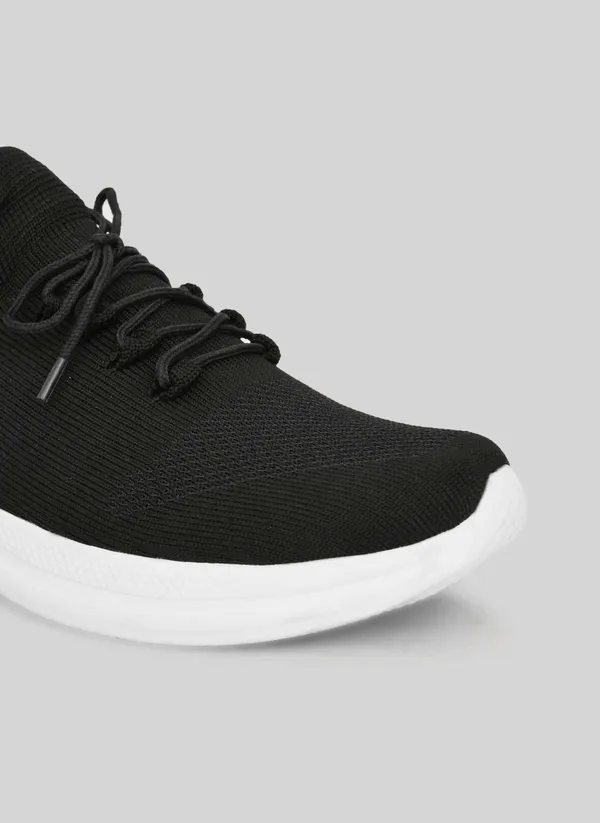 Black_Flyknit_Lace-Up_Sneakers_For_Men
