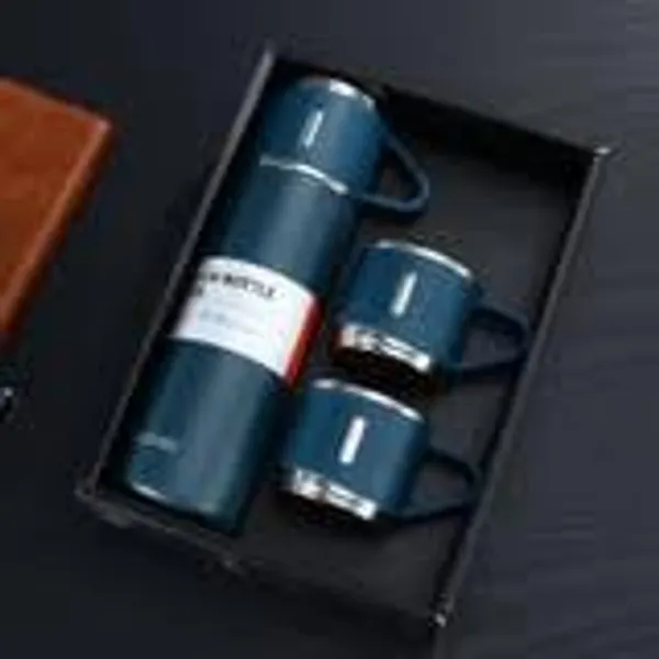 Stainless_Steel_Double-Wall_Vacuum_Insulated_Flask_With_Cups