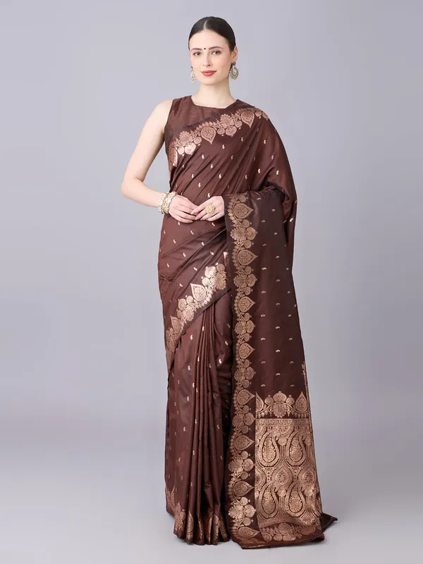 Chocolate_brown_and_rose_gold_Banarasi_silk_saree