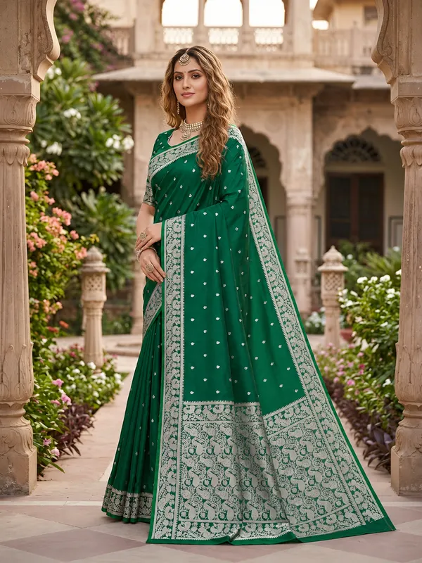Emerald_Green_Pure_Banarasi_Silk_Saree
