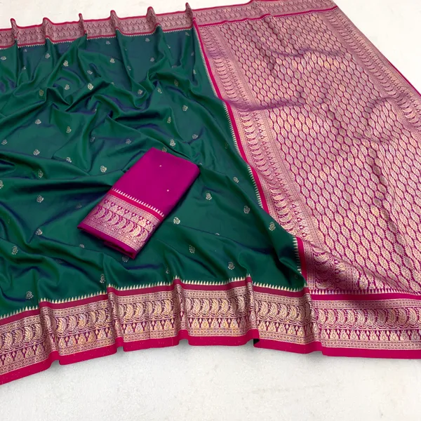 Emerald_Green_and_Magenta_Banarasi_Silk_Saree