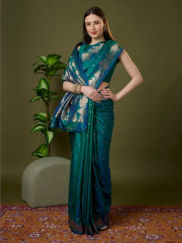 Emerald_green_and_royal_blue_Banarasi_silk_saree