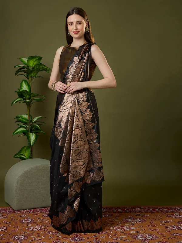 Jet_black_and_antique_copper_gold_Banarasi_silk_saree