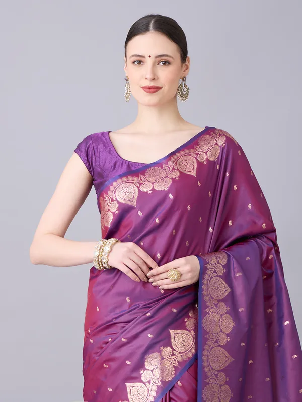 Magenta_purple_and_gold_Banarasi_silk_saree