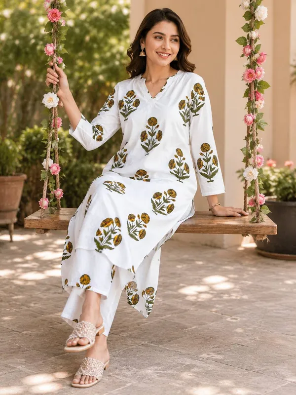 Meadow_Breeze_Kurti_Set_in_Botanical_Ivory