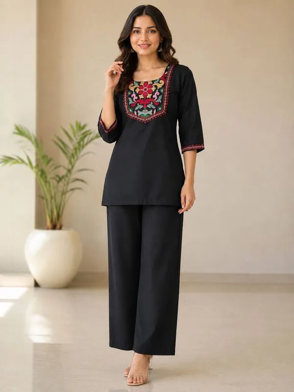 Midnight_Dahlia_Co-ord_Set