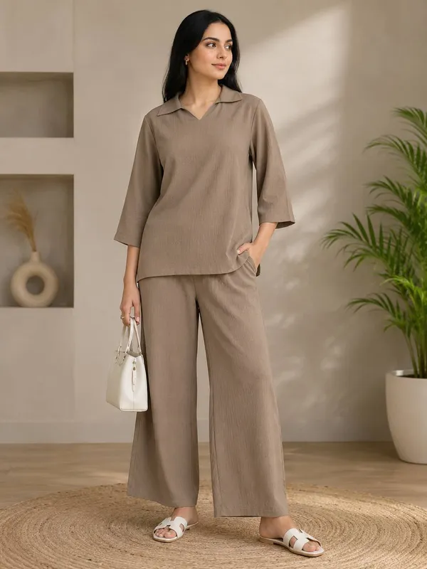 Modern_Taupe_Co-ord_Set_in_Warm_Mocha