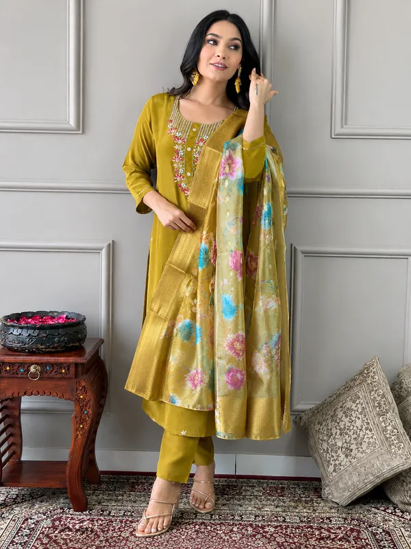 Mustard_Meadow_Silk_Suit_Set
