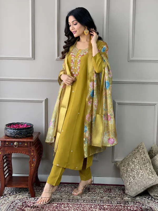 Mustard_Meadow_Silk_Suit_Set
