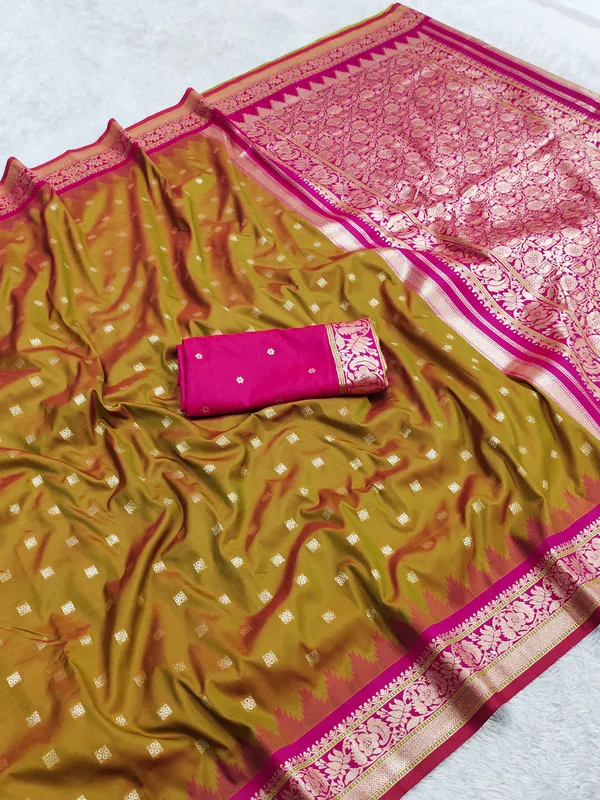 Olive_Green_and_Magenta_Banarasi_Silk_Saree