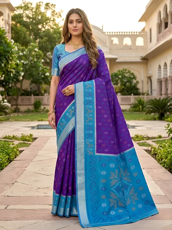 Purple_and_sky_blue_Pochampally_silk_saree