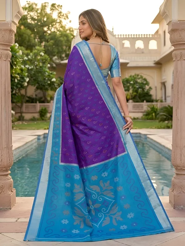Purple_and_sky_blue_Pochampally_silk_saree