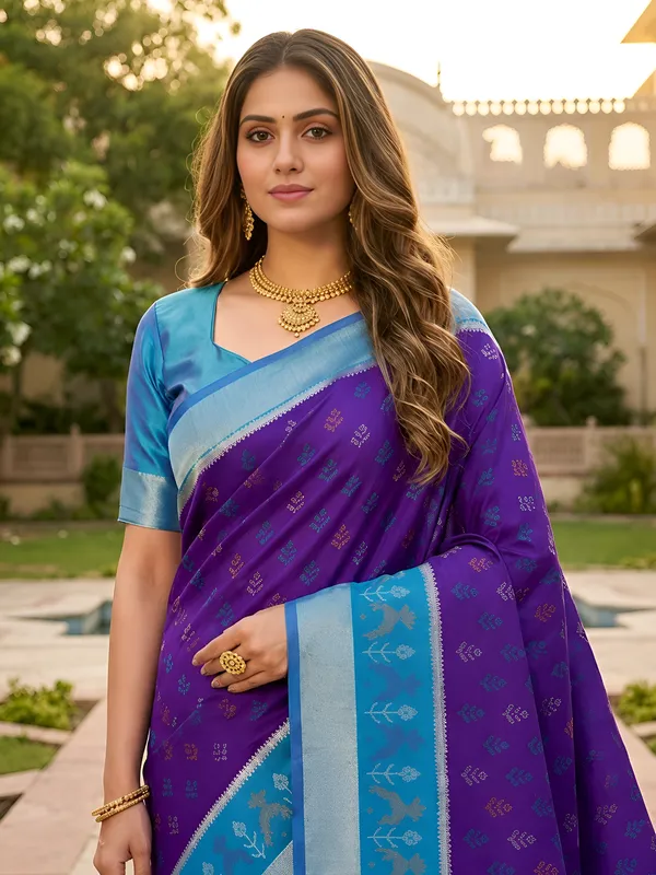 Purple_and_sky_blue_Pochampally_silk_saree
