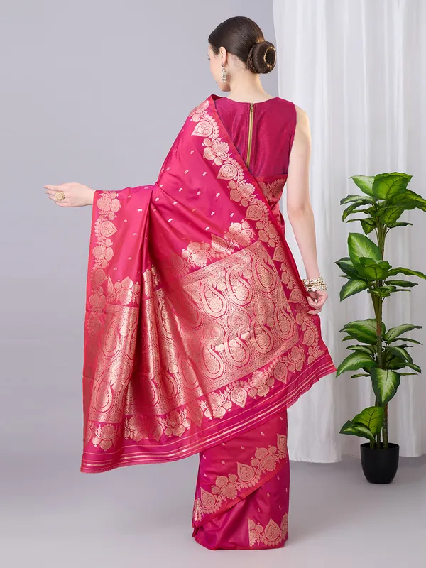 Rani_pink_and_gold_Banarasi_silk_saree