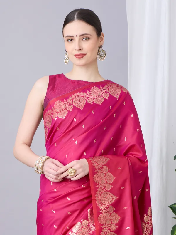 Rani_pink_and_gold_Banarasi_silk_saree