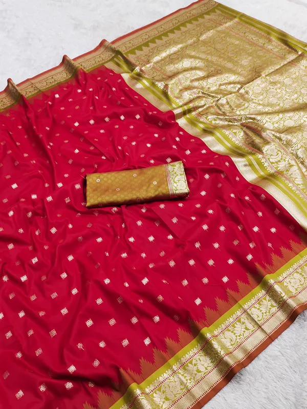 Red_and_Olive_Green_Banarasi_Silk_Saree