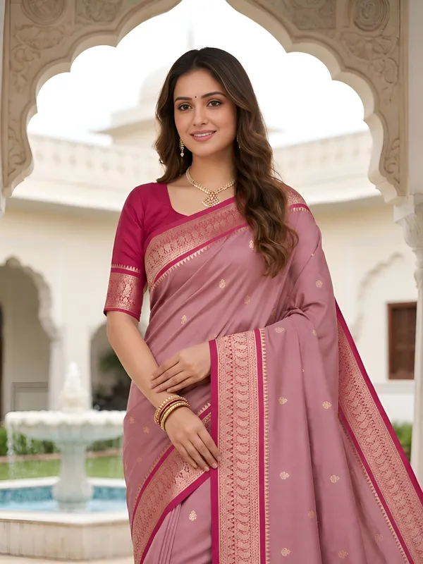 Rosewood_Pink_and_Magenta_Banarasi_Silk_Saree