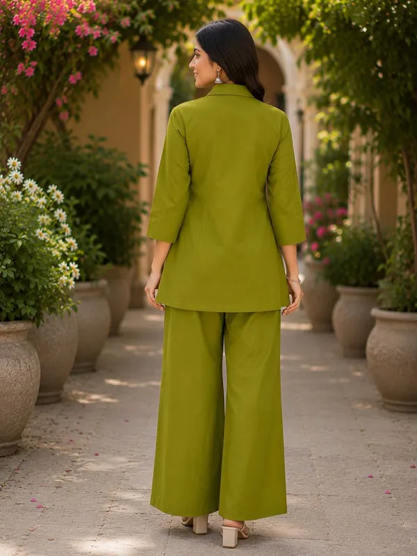 The_Modern_Muse_Co-ord_Set_in_Moss_Green
