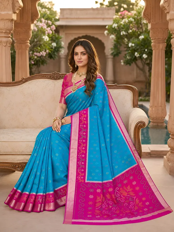 Turquoise_blue_and_magenta_Pochampally_silk_saree