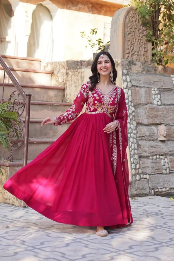 Berry_Magenta_Faux_Georgette_Flared_Anarkali_Gown_For_Women