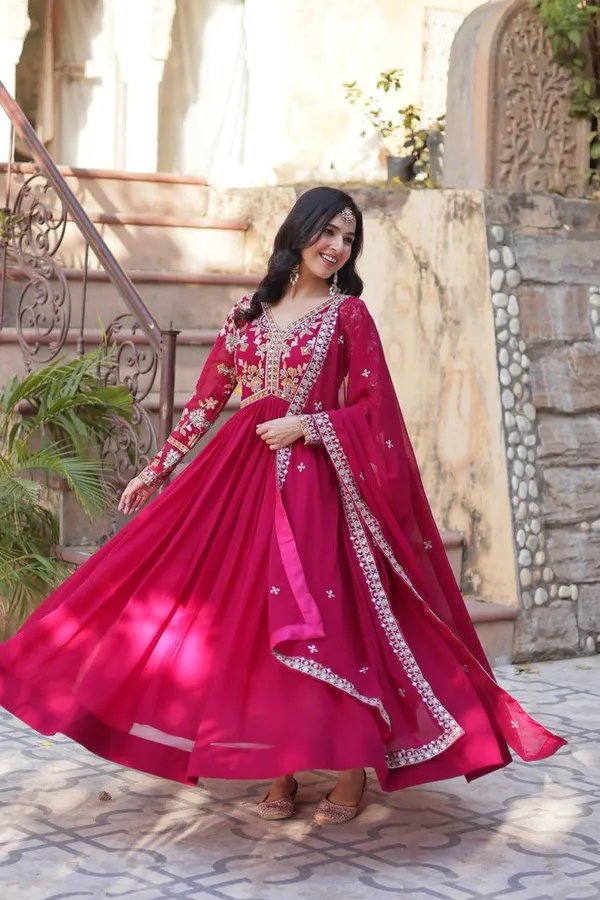 Berry_Magenta_Faux_Georgette_Flared_Anarkali_Gown_For_Women
