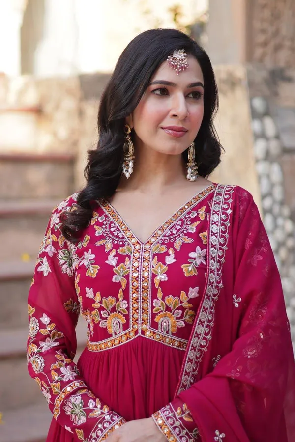 Berry_Magenta_Faux_Georgette_Flared_Anarkali_Gown_For_Women