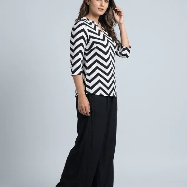 Black_White_Rayon_Laheriya_Western_Top_With_Palazzo_For_Women