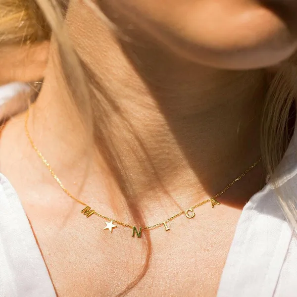 Personalized_Initial_Letter_Name_Necklace_Gold