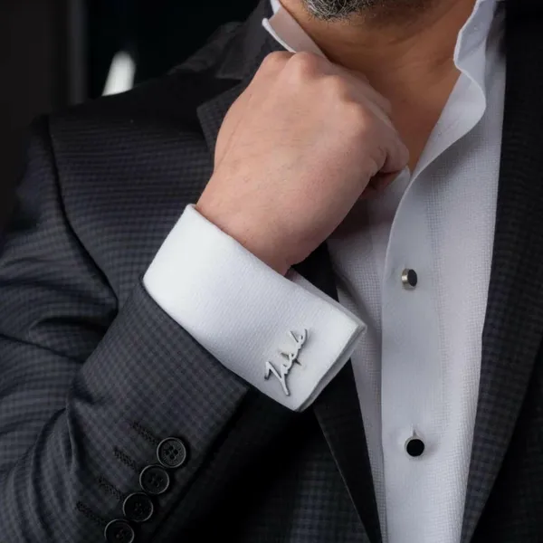 Personalized_Signature_Style_Wedding_Cufflinks_Gold
