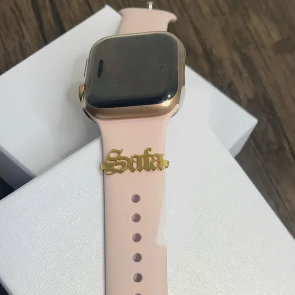 Custom_Apple_Watch_Charm_Gold
