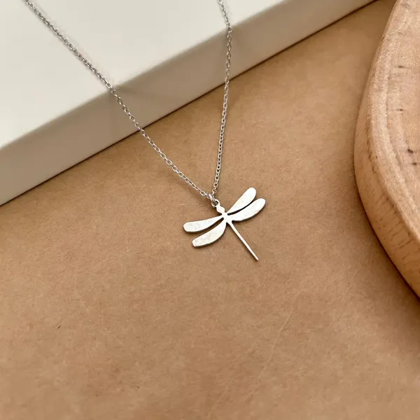Dragonfly_Pendant_Necklace_for_Women_&_Girls
