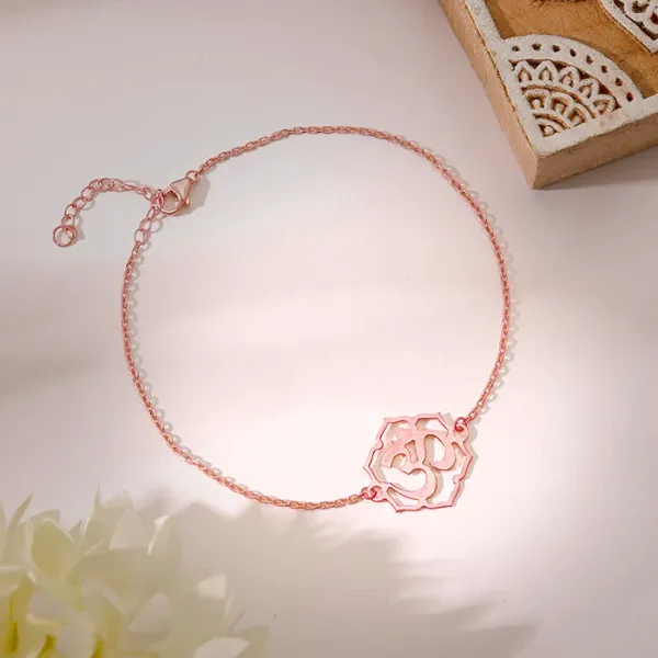 Gold_Omkara_Bracelet_Rakhi