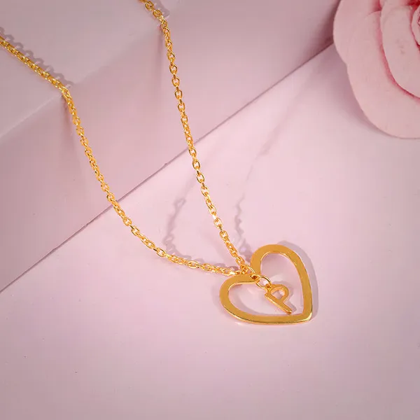 Golden_Personalised_Heart_of_Initial_Pendant
